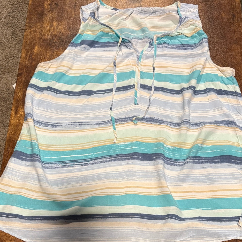 Ladies lightweight Striped Sleeveless Top size L